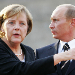 Германиянын канцлери Ангела Меркел Путинге колун кезеди