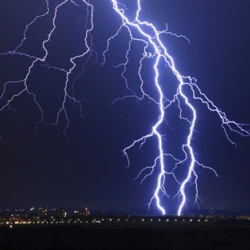 Чагылган тийип, 28 киши каза болду