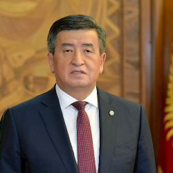 Сооронбай Жээнбеков кыргызстандыктарды Мамлекеттик тил күнү менен куттуктады