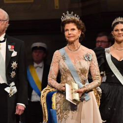 Нобелдин байге фондуна  дагы 110 миң доллар кошулду