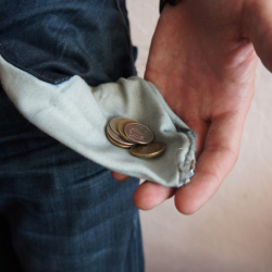 Казакстанда жакыр адамдардын саны көбөйдү