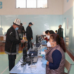 Сүрөт - Баткенде шайлоо өнөктүгү башталды