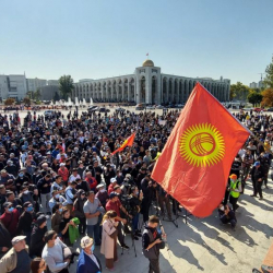 Бишкектин Ала-Тоо аянтында митинг уланууда