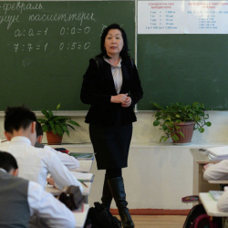 5-октябрь – Кыргыз Республикасынын билим берүү кызматкерлеринин күнү
