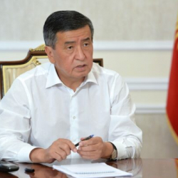 Встреча Президента Сооронбая Жээнбеков с лидерами 16 партий перенесена на 09.00 часов 6 октября