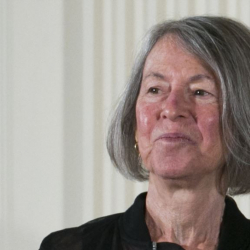 Адабият боюнча Нобел сыйлыгы акын Луиза Глюкка ыйгарылды