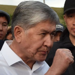 Атамбаев кайрадан кармалды