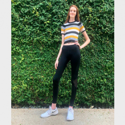 Сүрөт - Узун буттуу өспүрүм кыз эки ирет дүйнөлүк рекорд жаратты