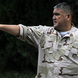 Курсан Асанов сотко алынып келинди