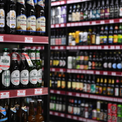 Бишкекте кечки саат 6дан кийин спирт ичимдиктерин сатууга тыюу салынды