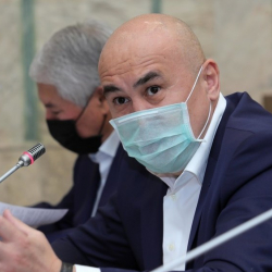 Кики Кака Куку! Алтынбек Сулайманов шайлоону тездетүүсүн суранды