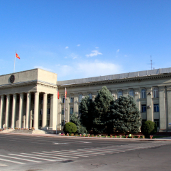 Жогорку Кеңештин көпчүлүк коалициясы сунушталган Өкмөттүн курамын колдоду