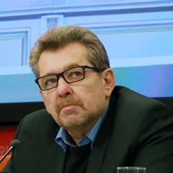 Эксперт Андрей Грозин: “Жээнбеков кызматтан кеткенден кийин өлкө жарандык согушка бир кадам жакындады”