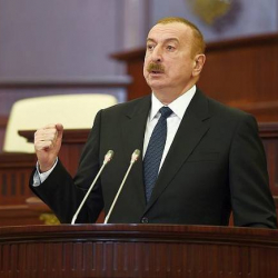 Ильхам Алиев: Пока не поздно, Армения должна заявить о том, что покидает оккупированные земли