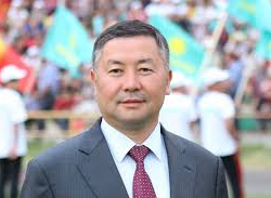 Канатбек Исаев: «Акын менен элчиге өлүм жок»