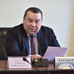 Балбак Түлөбаев вице-мэрлердин иштен кетүүсүнүн себебин ачыктады