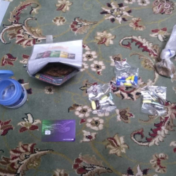 СҮРӨТ - Бишкекте интернет аркылуу баңгизат жана психотроптук заттарды саткан топ кармалды