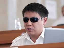 Дастан Бекешов: 