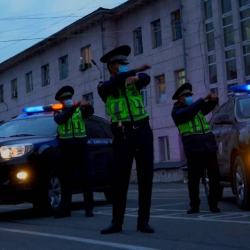 ВИДЕО - Позитивдүү видео. Борбор калаанын милиция кызматкерлери бий флешмобун уюштурушту