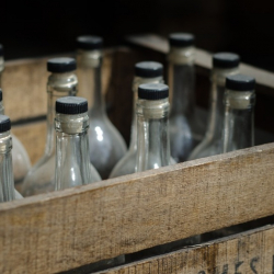 УКМК:  100 миллион сомдон ашык суммага барабар 460 миңден ашык алкоголдук ичимдик табылды