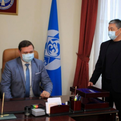 Константин Куценко Октябрь районунун акими болду