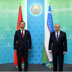 Ташкентте Кыргызстан менен Өзбекстандын тышкы иштер министрлери жолугушту