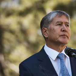 СҮРӨТ- Кой-Таш окуялары боюнча сот отурумуна Атамбаев катышууда