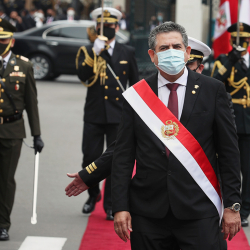 Перуда экинчи президент 6 күндө отставкага кетти