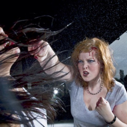 ВИДЕО - Москвада кыргыз кыздары мушташты