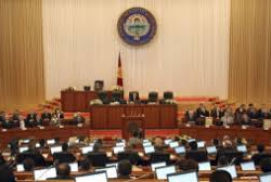 Конституциянын жаңы долбоорунда депутаттардын санын 90го кыскартуу сунушталууда