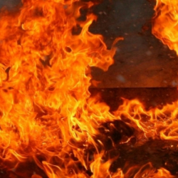 ВИДЕО - Сузакта мечит өрттөндү