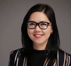 Сания Токтогазиева: “ЖКнын легитимсиз 6-чакырылышы бизди авторитаризмге алып баруучу жаңы Конституцияны таңуулап жатат”