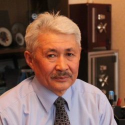 Турсунбек Акун: 