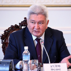 Феликс Кулов: «Конституциянын жаңы долбоору өтсө, октябрь окуяларынан дагы жаман иштер болот»