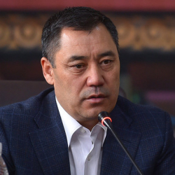 Садыр Жапаров, будучи и.о. президента, подписал указ о помиловании 230 заключенных