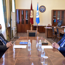 И.о. мэра Балбак Түлебаев встретился с послом Казахстана
