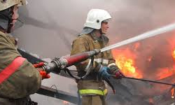 ВИДЕО – Бишкекте тез тамактануучу жай өрттөнүп кетти