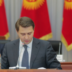 Новиков: Социалдык фонддун жана статистикалык комитеттин бирдиктүү электрондук отчеттук тутуму болот