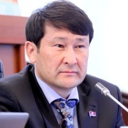 Президенттин Жогорку Кеңештеги жаңы өкүлү депутаттарга тааныштырылды