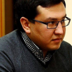 Канат Азиз, жактоочу: 