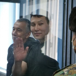 Ниязов менен Сагымбаевдин соттук отуруму болгон жок