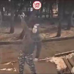 Видео – Окуучу кызды бутка аткан мас абалындагы полиция кызматкери кармалды
