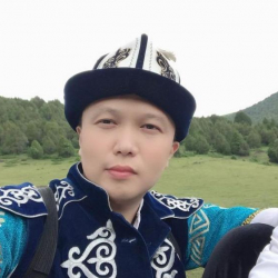 Продюсер Канат Кадыржан 8 жылдан бери дайынсыз жүргөн бир тууганын издеп, коомчулуктан жардам сурады