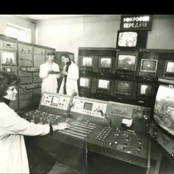 Бүгүн радио жана телевидение кызматкерлеринин күнү