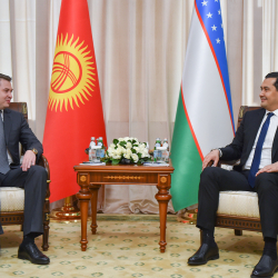 СҮРӨТ - Новиков менен Умурзаков эки өлкө ортосундагы инвестициялык кызматташтык маселелерин талкуулады