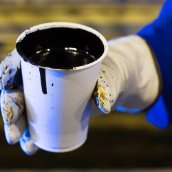 Бензин ичип, көмүр закуске кылгандар