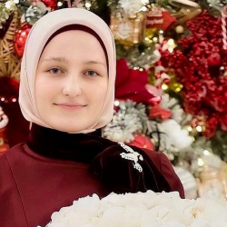 Рамзан Кадыровдун 20 жаштагы кызы министрлик кызматты ээледи