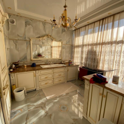 СҮРӨТ - Мыйзамсыз боюу фактысы боюнча КР Жогорку сотунун судьясы кармалды