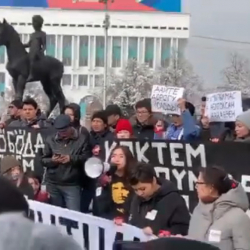 Казакстанда Эгемендик күнү митинг менен коштолду