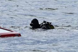 Өзбекстанда жаш келин эки баласы менен сууга чөгүүгө аракет кылган